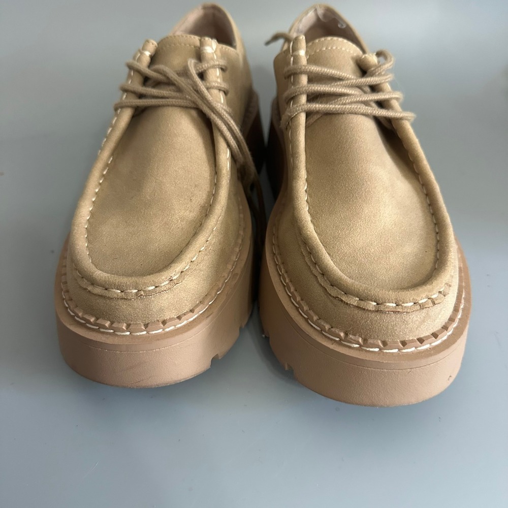 No Boundaries Womens Tan Faux Suede Platform Wallabee Oxfords Size 8 Lug Sole - Picture 4 of 5